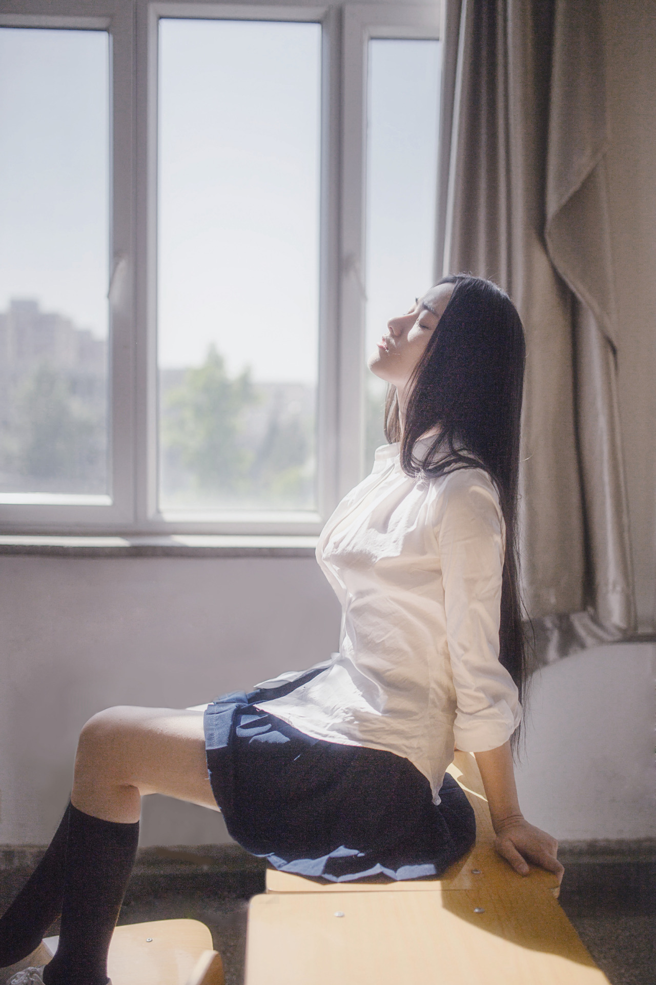 善良的秘书观看